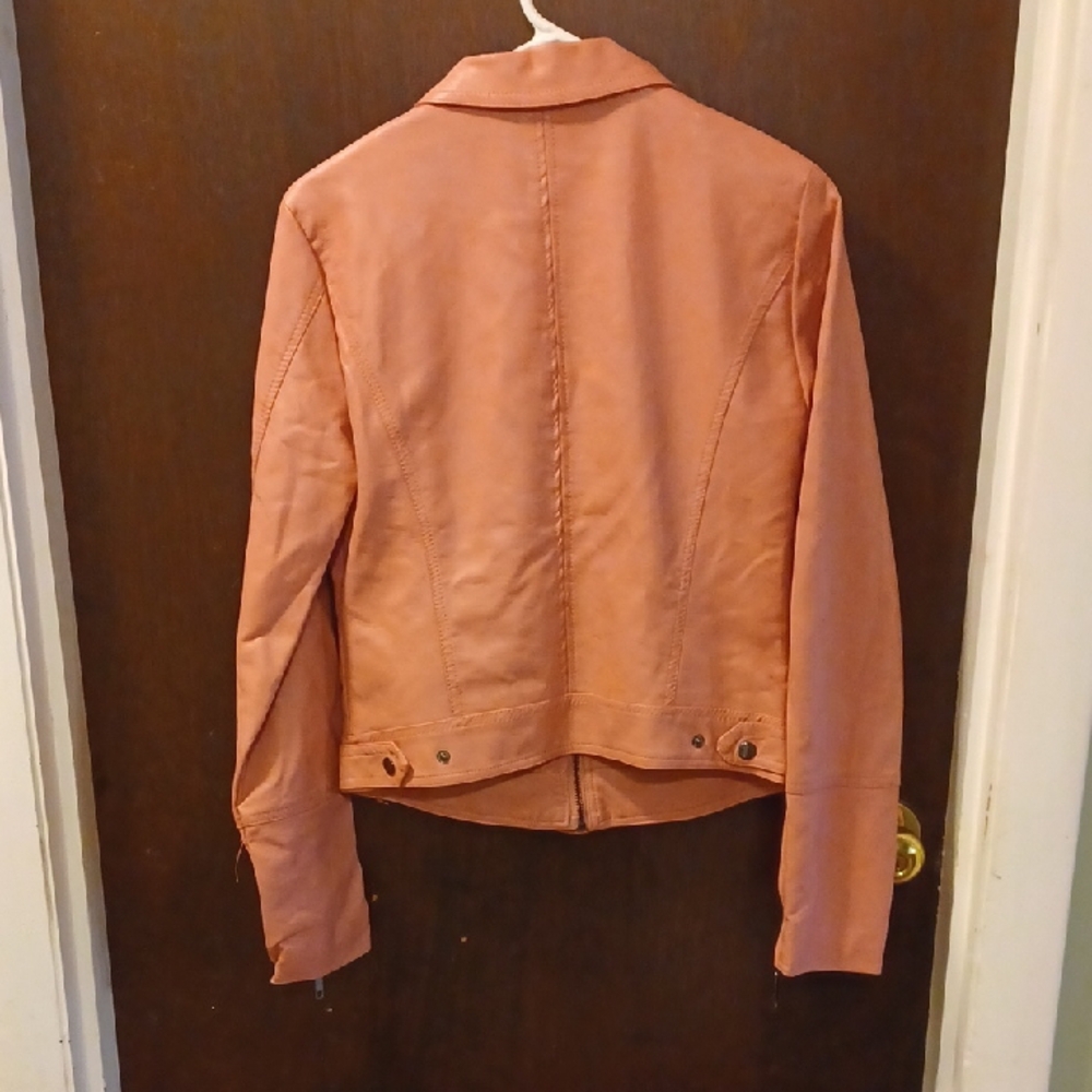 mi a mi Salmon Pink Ruffle Faux-Leather Jacket Size Small - Picture 9 of 14